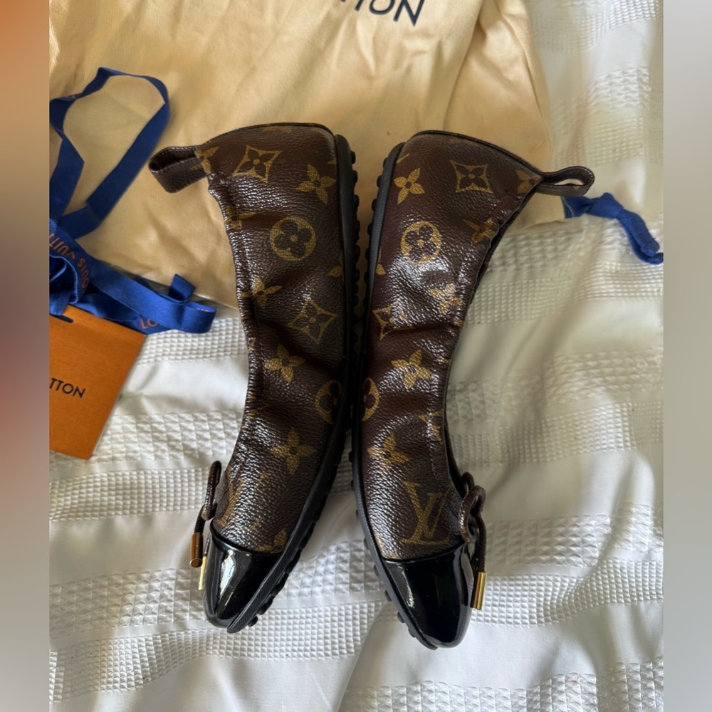 Authentic Louis Vuitton Brown black Monogram Ballet Flats size 36 - Picture 3 of 17